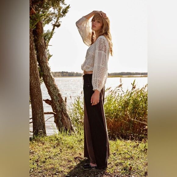 NWT We The Free Gwyneth Low-Rise Wide Leg Jeans brown Sz 28 Low Rise Wide flare - Picture 14 of 14